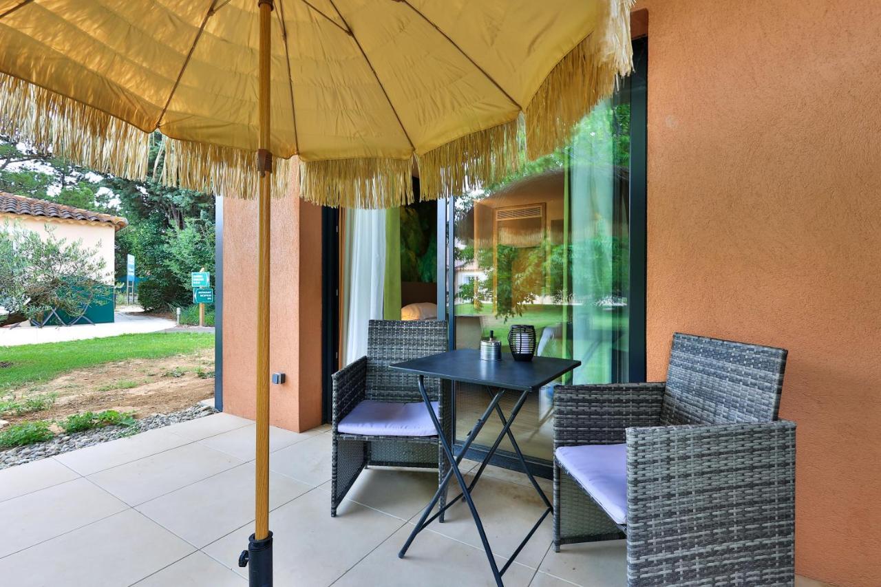 Logis Hotel & Spa Dejeunez Sous L'Arbre Rousset  Kültér fotó
