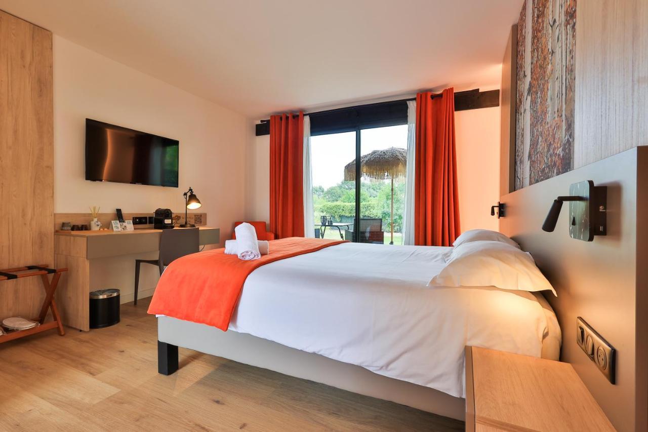 Logis Hotel & Spa Dejeunez Sous L'Arbre Rousset  Kültér fotó