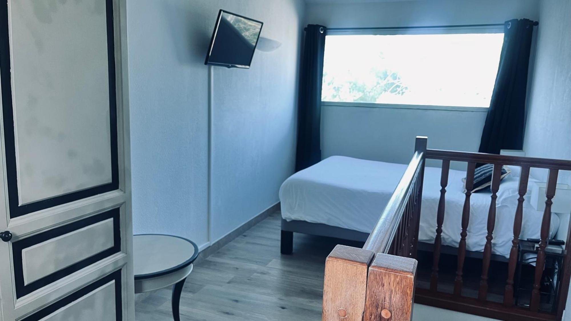 Logis Hotel & Spa Dejeunez Sous L'Arbre Rousset  Kültér fotó