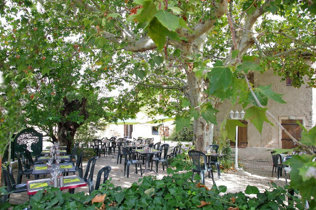 Logis Hotel & Spa Dejeunez Sous L'Arbre Rousset  Kültér fotó